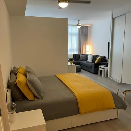 Apartmán Urban Loft With Stunning & Sea Views *